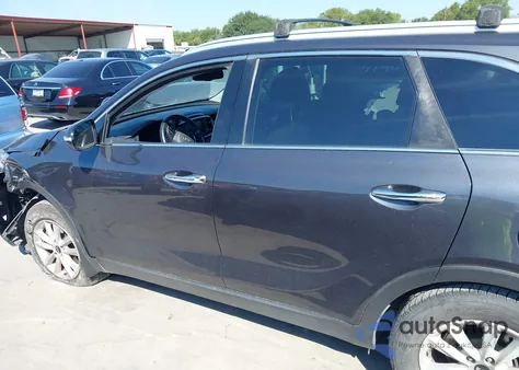 2019 Kia Sorento 2.4L Lx из США, поврежденный, VIN 5XYPG4A33KG537436